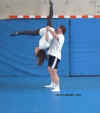 aerobic_debout_pat_elise08.jpg (34762 octets)