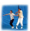 saut_de mains_genou_adrien_elisabeth08.jpg (26613 octets)