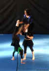 18toucy_acro_cloclo_06.jpg (75117 octets)