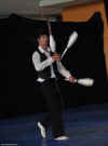 05_masse_jongl_1.jpg (44452 octets)